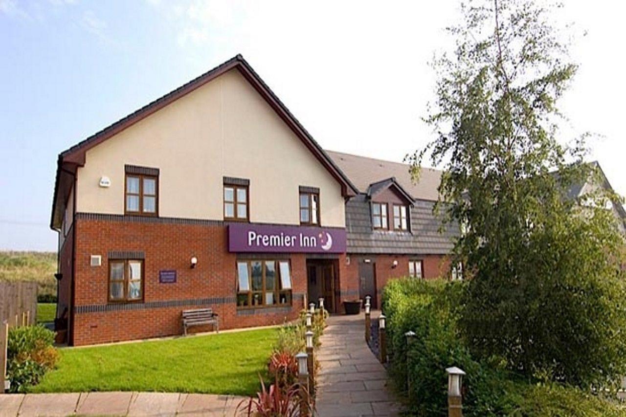 Premier Inn อีฟแชม ภายนอก รูปภาพ